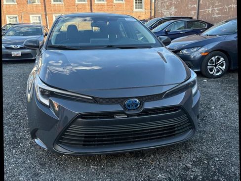 Used 2023 Toyota Corolla LE FWD image 6