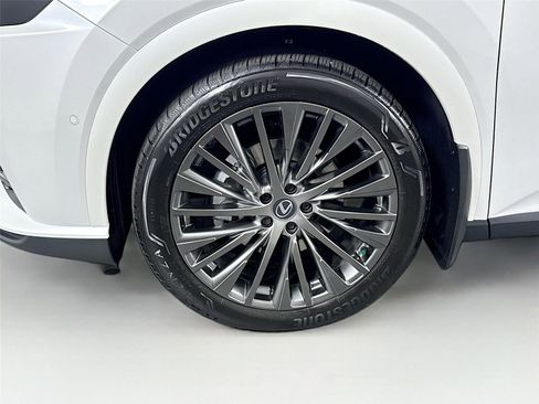 Used 2025 Lexus RX 350 w/ Convenience Package image 47