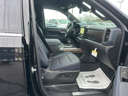 New 2026 Chevrolet Silverado 1500 High Country w/ High Country Premium Package image 32