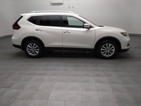 Used 2020 Nissan Rogue SV FWD image 11