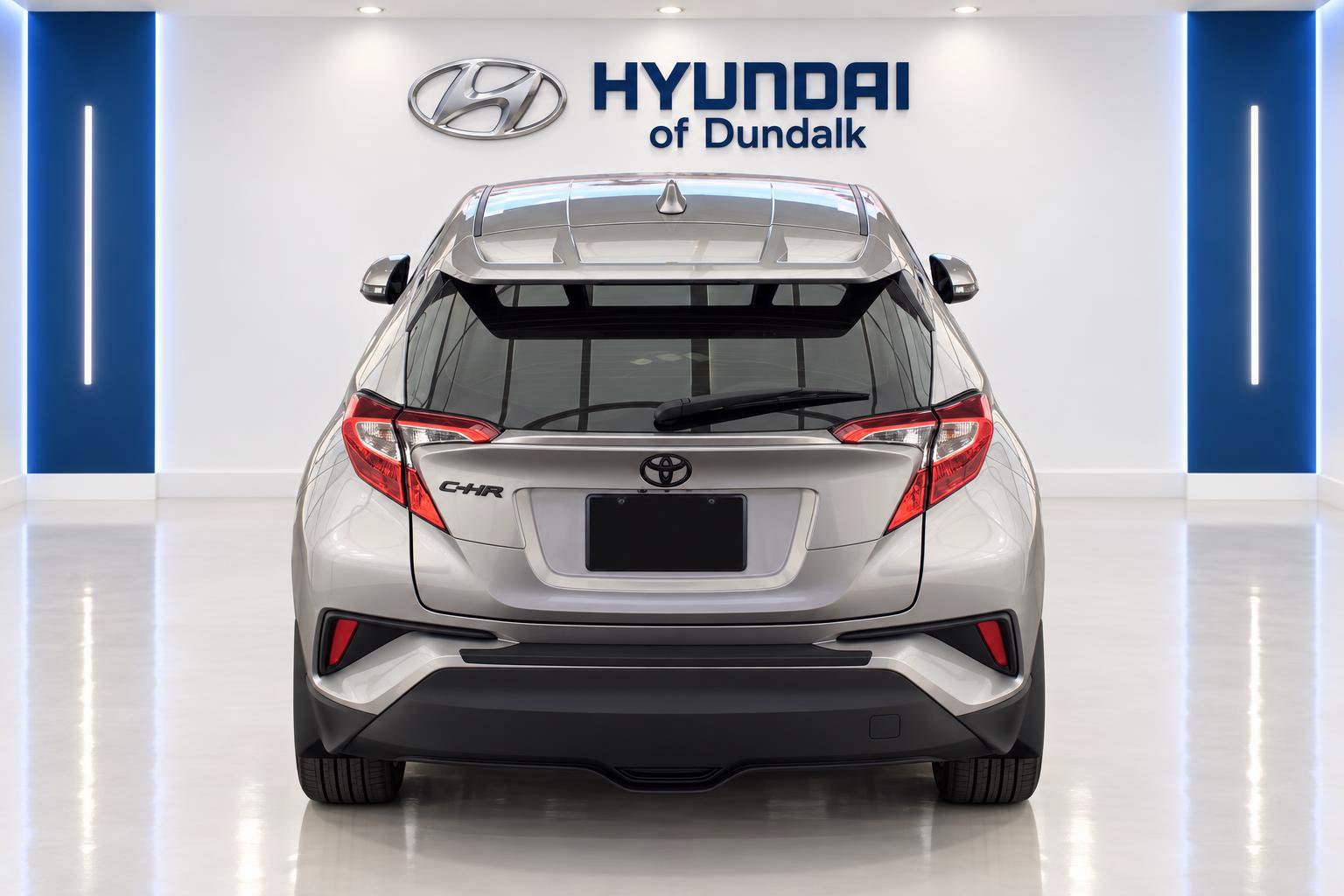 Used 2020 Toyota C-HR LE FWD image 6