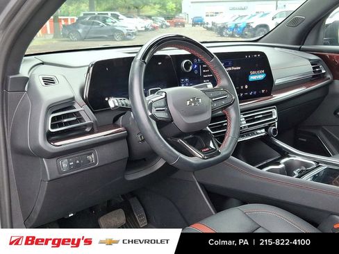 Certified 2024 Chevrolet Traverse RS w/ LPO, Floor Liner Package image 12