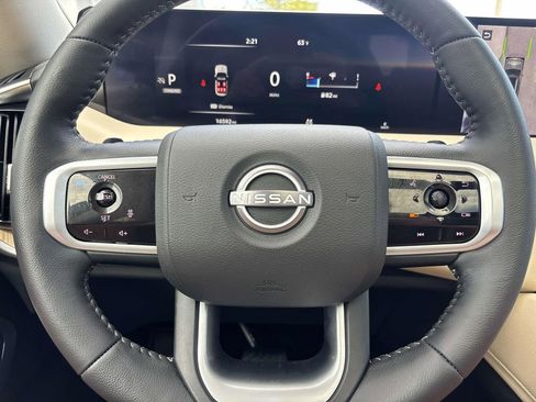 Used 2025 Nissan Armada Platinum AWD/4WD image 31