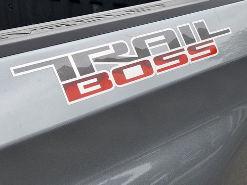 Used 2024 Chevrolet Silverado 1500 Custom Trail Boss AWD/4WD image 27