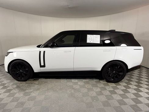 Used 2025 Land Rover Range Rover Long Wheelbase Autobiography image 3