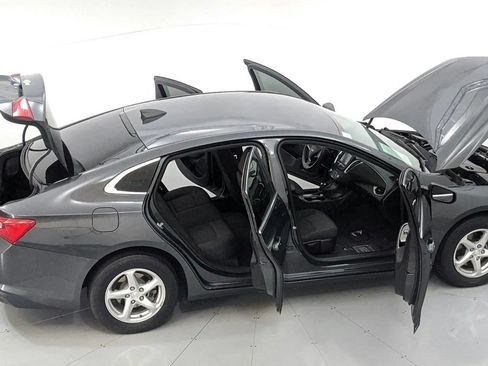 Used 2017 Chevrolet Malibu LS FWD image 31