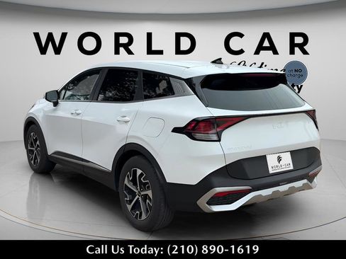 Used 2024 Kia Sportage EX FWD image 5