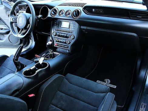 Used 2016 Ford Mustang Shelby GT350 w/ Track Package image 17