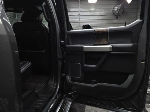 Used 2022 Ford F250 Lariat w/ Lariat Value Package AWD/4WD image 38