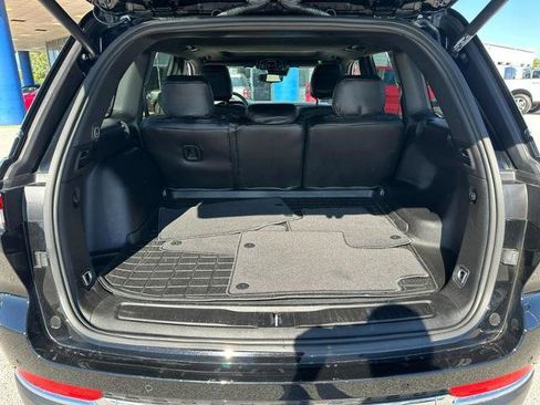 Used 2024 Jeep Grand Cherokee Laredo X w/ Luxury Tech Group I image 5