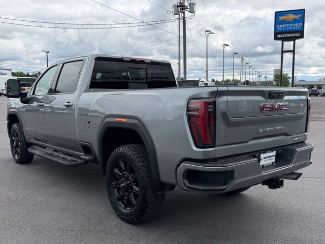 Used 2024 GMC Sierra 2500 AT4 w/ AT4 Preferred Package AWD/4WD image 5