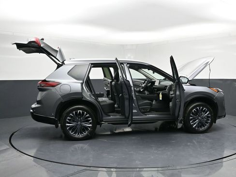 New 2026 Nissan Rogue Platinum w/ Tech Package image 37