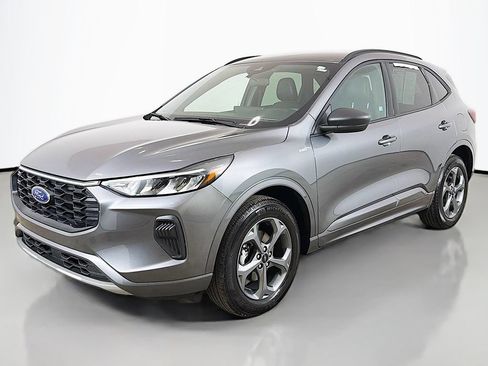 Used 2024 Ford Escape ST-Line w/ Tech Pack #1 AWD/4WD image 8