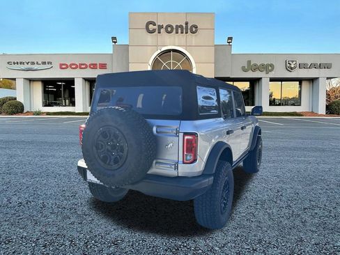 Used 2022 Ford Bronco Black Diamond image 3