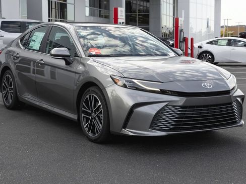 New 2026 Toyota Camry XLE w/ Premium Package FWD image 3