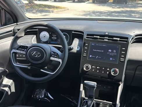 Used 2022 Hyundai Santa Cruz SEL w/ Activity Package FWD image 12