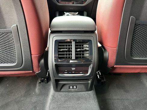 Used 2024 BMW X3 xDrive30i w/ Premium Package image 48