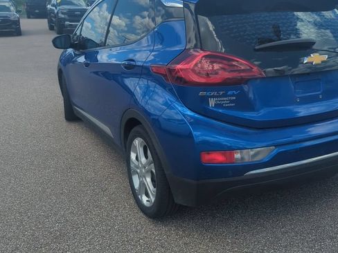 Used 2017 Chevrolet Bolt LT FWD image 12