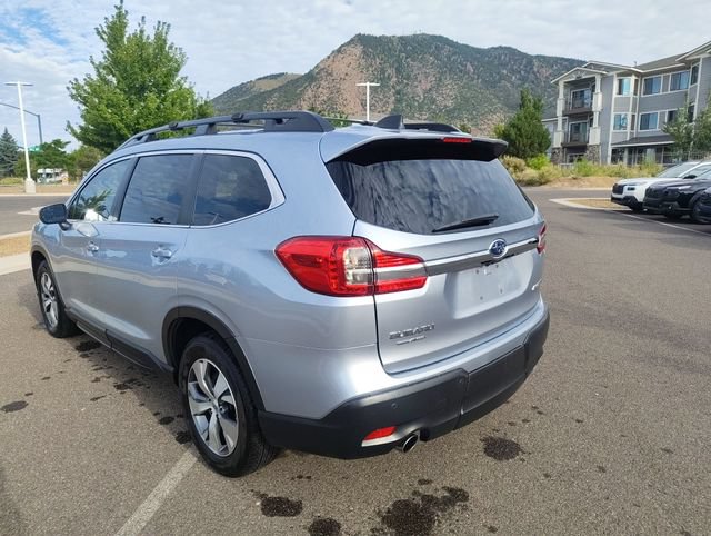 Used 2022 Subaru Ascent Premium w/ Convenience Package AWD/4WD image 5