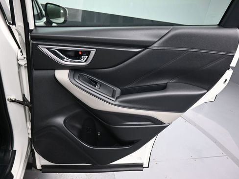 Used 2022 Subaru Forester Limited image 35