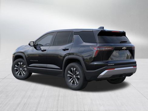 New 2026 Chevrolet Equinox LT FWD image 3