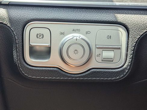 Used 2024 Mercedes-Benz GLE 350 4MATIC image 26