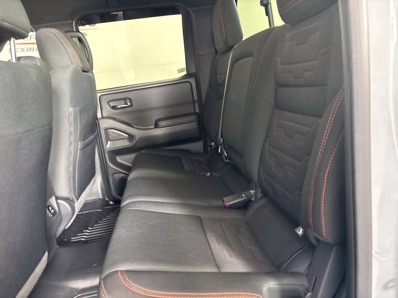 Used 2023 Nissan Frontier PRO-4X w/ Pro Convenience Package AWD/4WD image 24