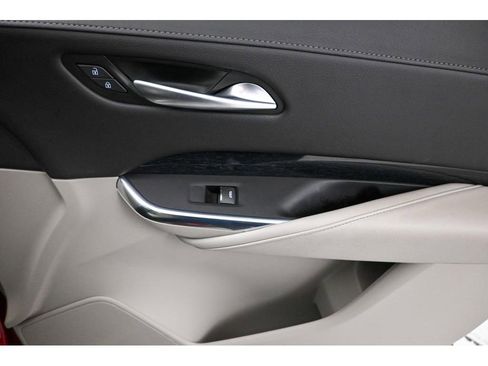 Used 2023 Cadillac XT4 Premium Luxury image 17