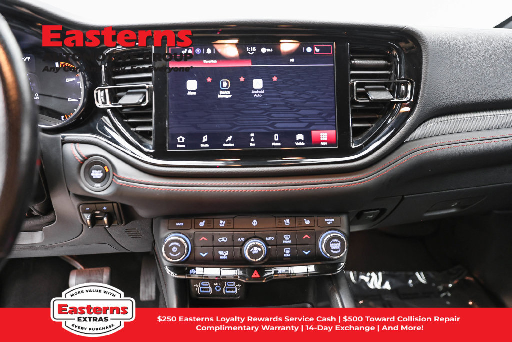 Used 2024 Dodge Durango GT RWD image 13