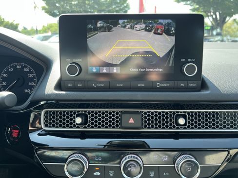 Used 2023 Honda Civic LX image 18