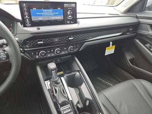 New 2025 Honda Accord Touring image 33