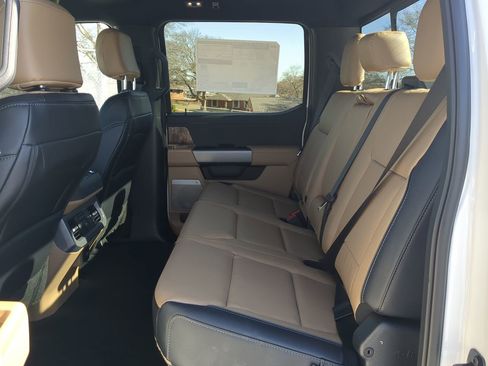 New 2026 Ford F250 Lariat AWD/4WD image 12