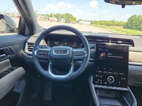 New 2027 GMC Terrain Elevation FWD image 8