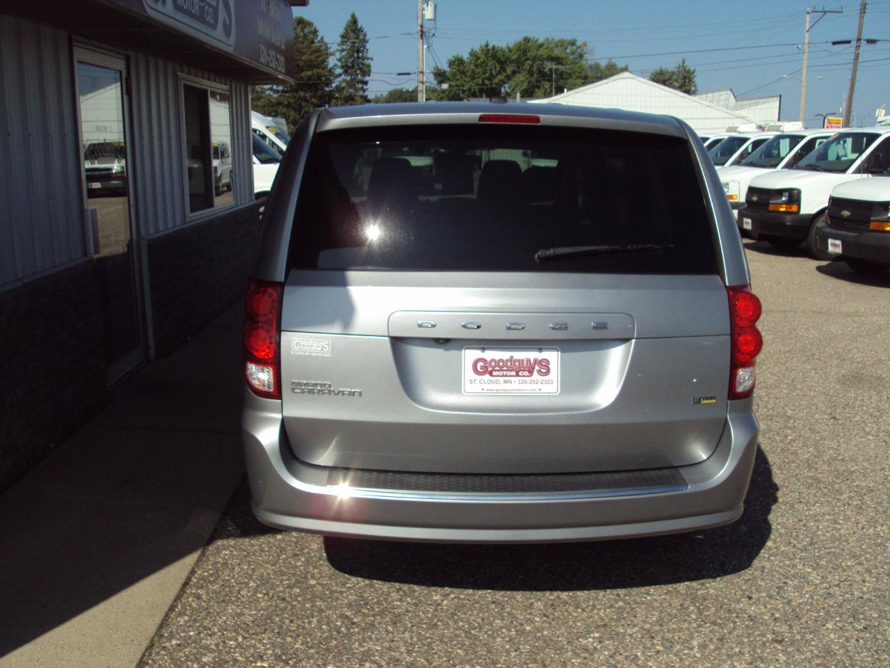 Used 2018 Dodge Grand Caravan SE w/ UConnect Hands-Free Group FWD image 6