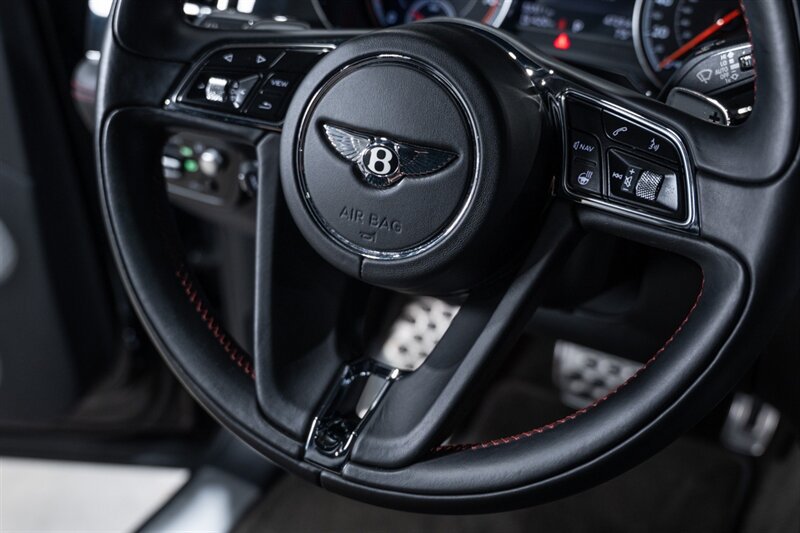 Used 2017 Bentley Bentayga AWD/4WD image 53