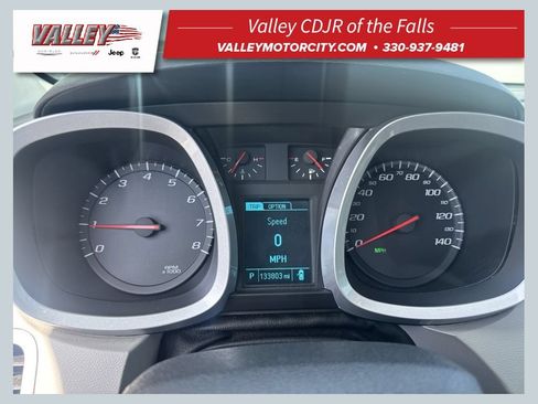 Used 2017 Chevrolet Equinox Premier w/ Enhanced Convenience Package FWD image 1