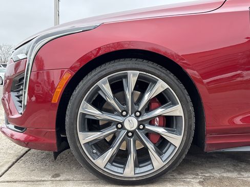 Used 2023 Cadillac CT4 V w/ Navigation Package image 17