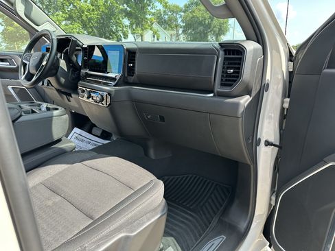 Used 2026 Chevrolet Silverado 1500 RST AWD/4WD image 31