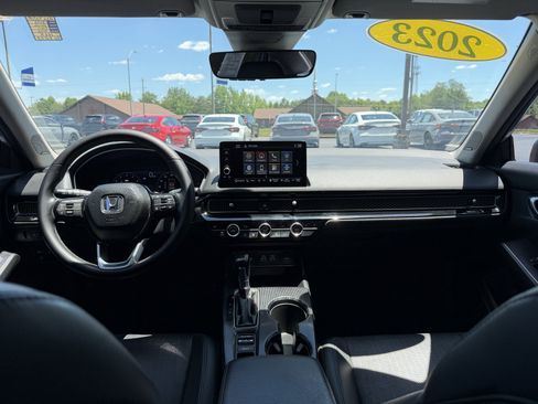 Used 2023 Honda Civic Touring image 22