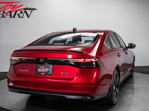 Used 2024 Honda Accord Sport image 11