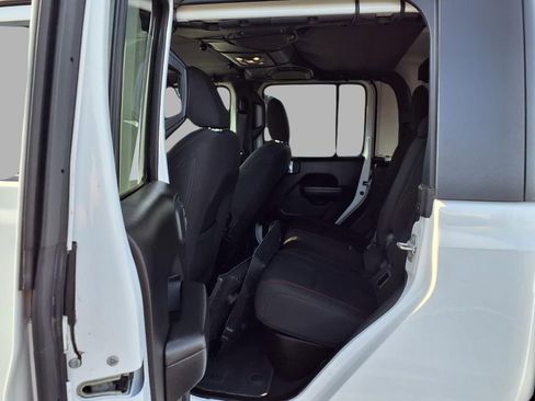 Used 2023 Jeep Gladiator Rubicon w/ Trailer Tow Package image 24