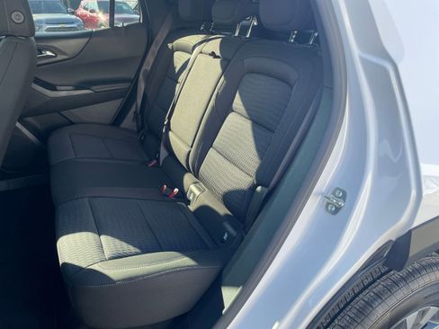 Used 2025 Chevrolet Equinox LT image 24