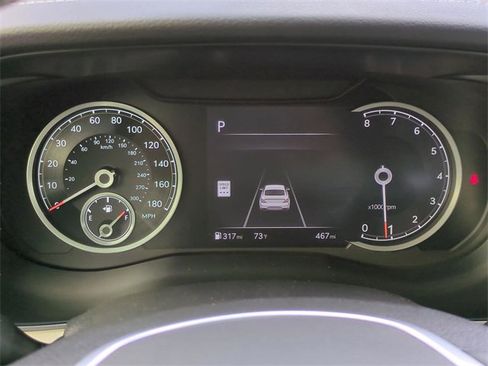 Certified 2025 Genesis G70 2.5T image 9