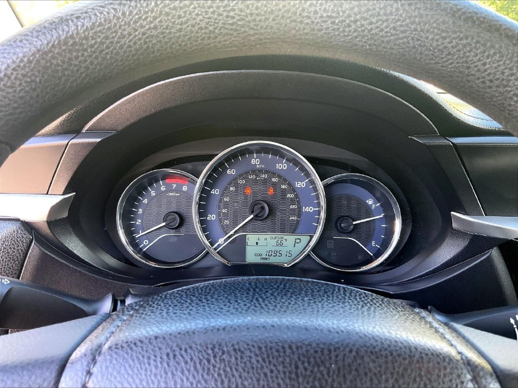 Used 2015 Toyota Corolla L FWD image 24