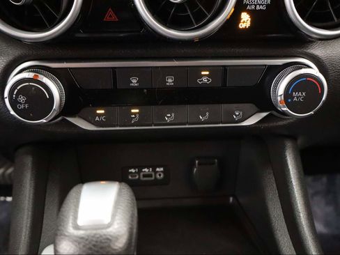 Used 2023 Nissan Sentra SV image 11