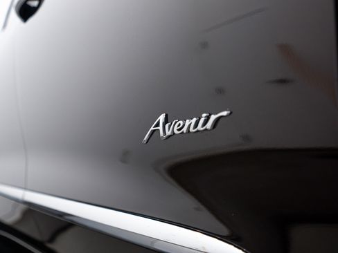 Used 2021 Buick Enclave Avenir w/ Avenir Technology Package image 22