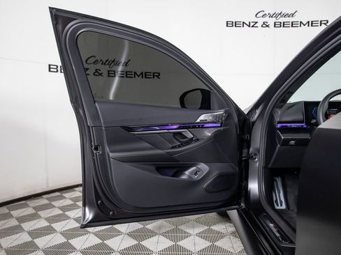 Used 2025 BMW M5 Touring image 20