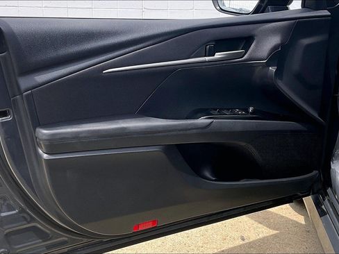Used 2025 Toyota Camry LE FWD image 25