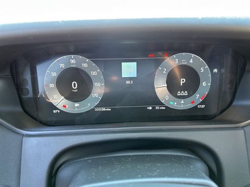 New 2026 Land Rover Range Rover Velar Dynamic SE image 27