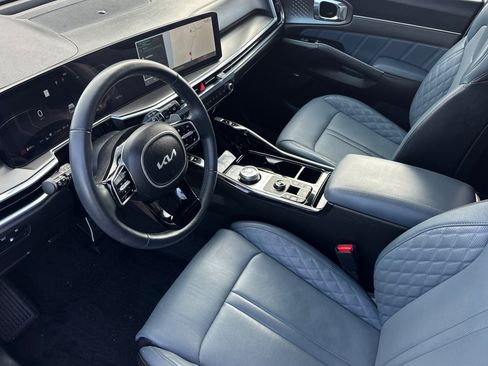 Certified 2025 Kia Sorento SX Prestige image 10